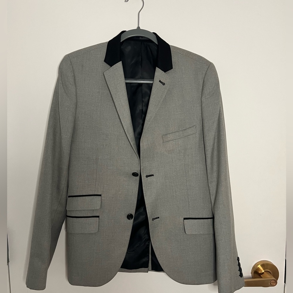 Top Man Stylish Light Grey Blazer with Black lapel 38R